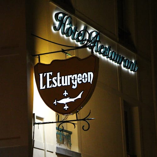 L'Esturgeon, Poissy