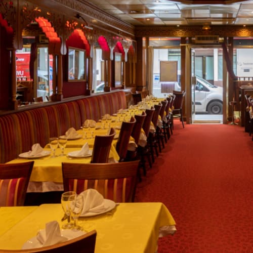 Moghol, Paris