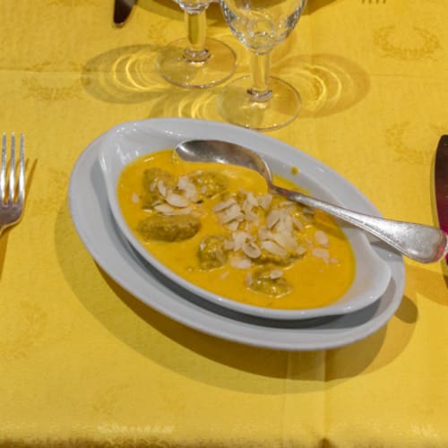 Moghol, Paris