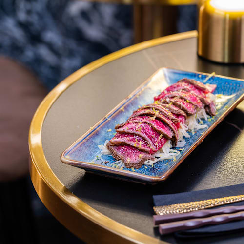 Kinágua, Paris