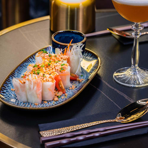 Kinágua, Paris