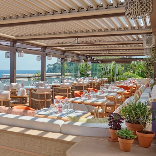 Amù, Monaco