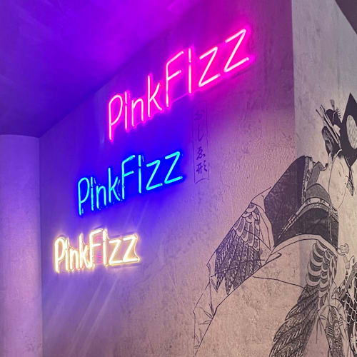 Pink Fizz, Paris
