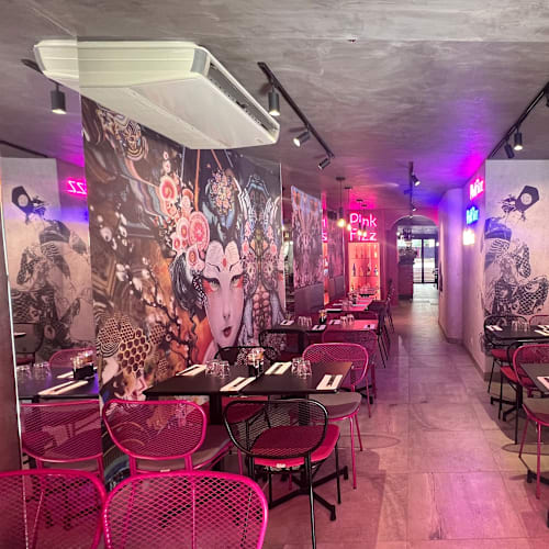 Pink Fizz, Paris