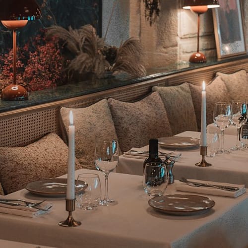 Mamamia Paris (Fine Dining Italian Restaurant with Dj Live), Paris