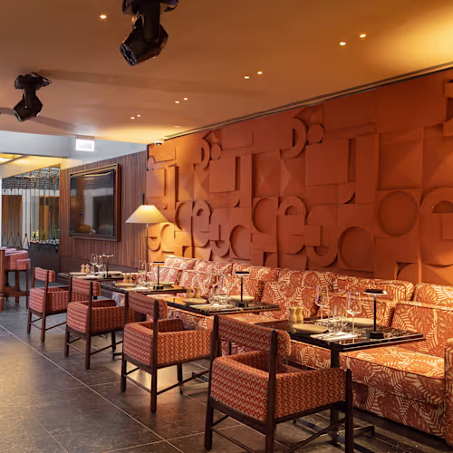 The Living Room & The Kitchen (Valbom), Lisboa