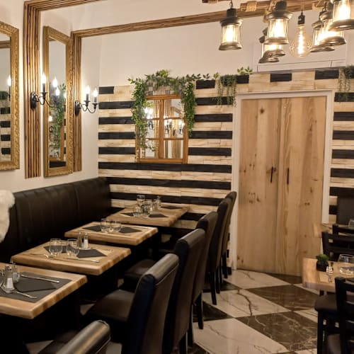 Palmyra - Aix en Provence, Aix-en-Provence