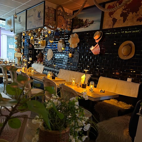 La Croisiere, Paris