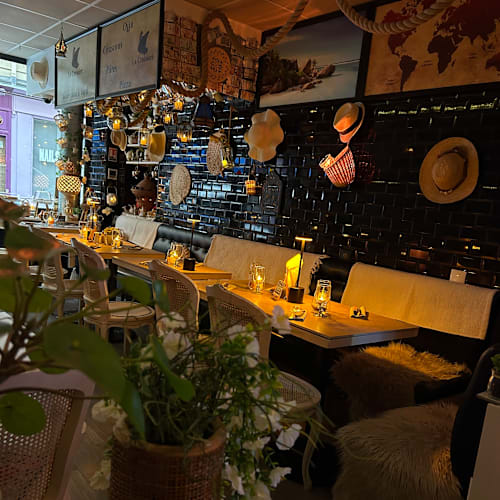La Croisiere, Paris