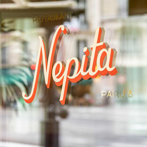 Nepita, Paris