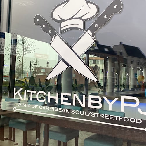 Kitchenbypj, Echt
