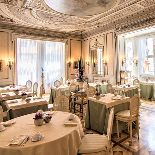 Giotto al Bristol Palace, Genova