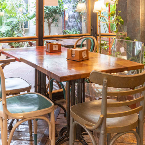 Universal People, Sevilla