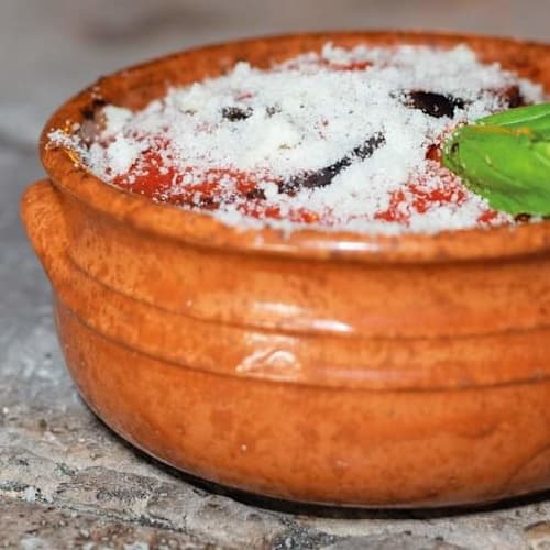 Besìa, Fondi