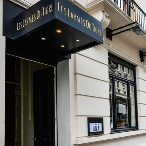 Les Larmes du Tigre, Bruxelles