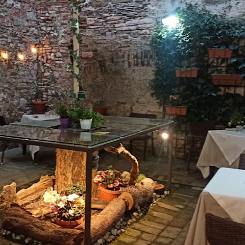 Medì Restaurant Wine & Food, Foligno