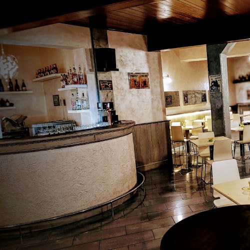 Belso Lounge Bar, Rosate