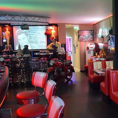 Funky Monkey, Leiden