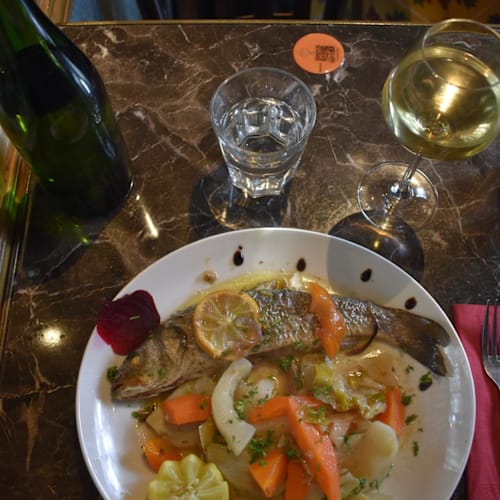 Bar Brasserie Les Blouses Blanches, Paris