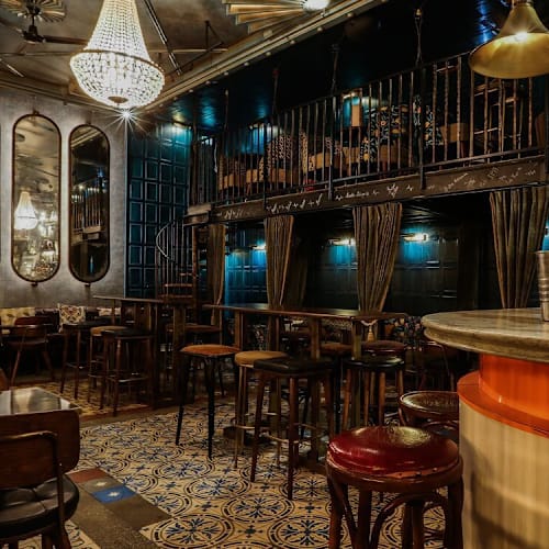 Bar Brasserie Les Blouses Blanches, Paris