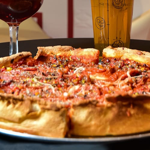 Chicago Style Pizza - Maudes, Madrid