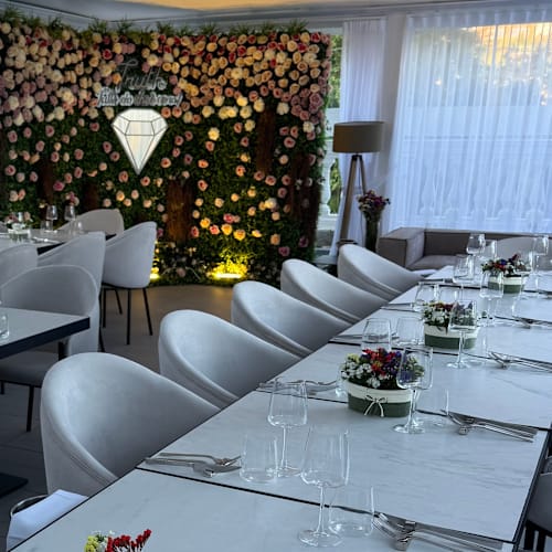 Truth Events & Restaurant, Pozzuoli