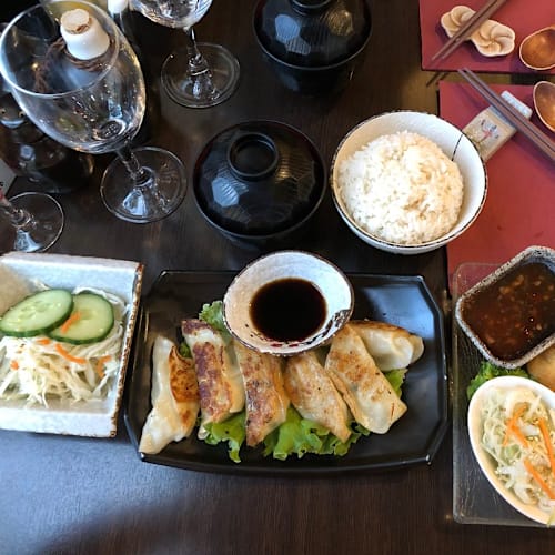 Nagoya, Paris