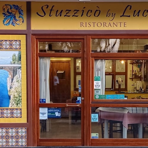 Stuzzico by Lucius, Pompei