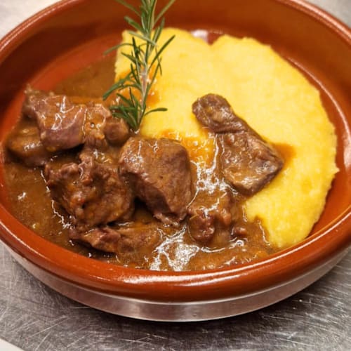 Agriturismo La Foscarina - Specialità Arrosticini e carni Ovine, La Foscarina