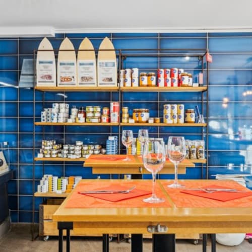 Pesca Rouge, Carouge