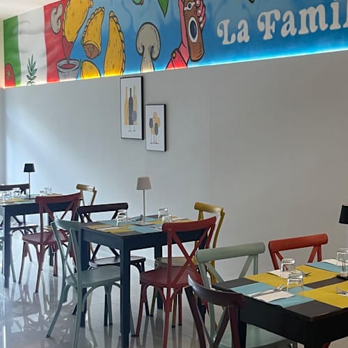 La Familia di Franklin Mora, Bivio-pratole