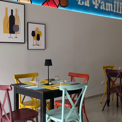 La Familia di Franklin Mora, Bivio-pratole