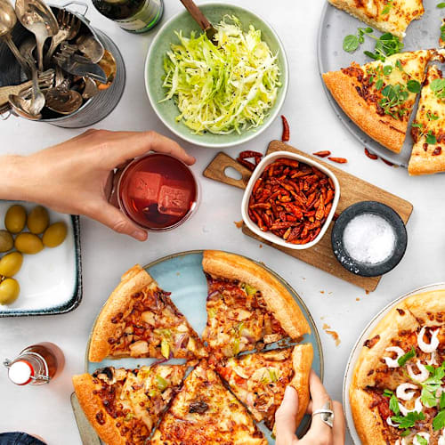 Pizza Hut - Heron City, Kungens Kurva