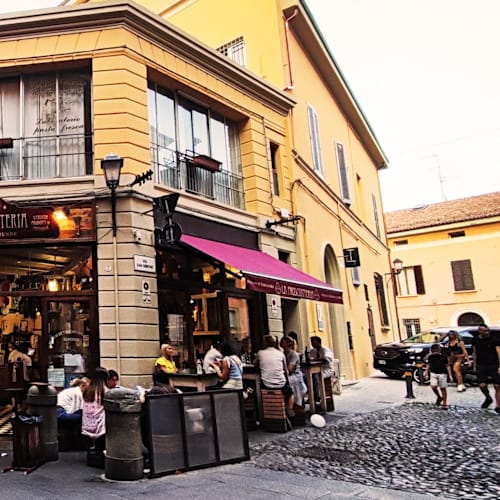 La Prosciutteria Bologna, Bologna