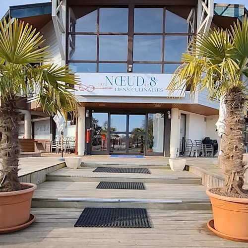 Au NŒUD de 8, Sciez