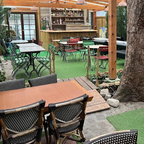 Le Plateau des Mille Vaches, Montreuil