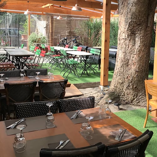 Le Plateau des Mille Vaches, Montreuil