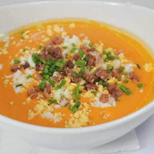 Horreos Cafe And Bar, Tomares