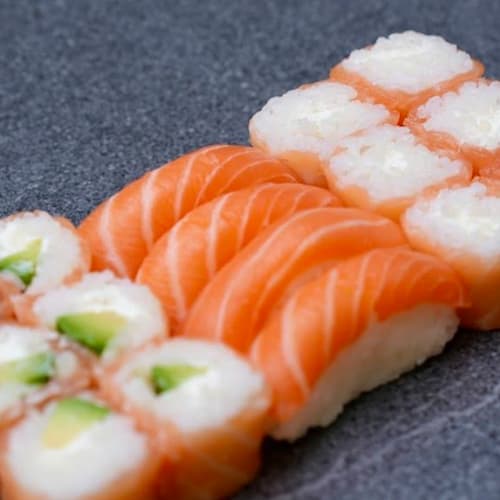 Yushithaï, Lyon