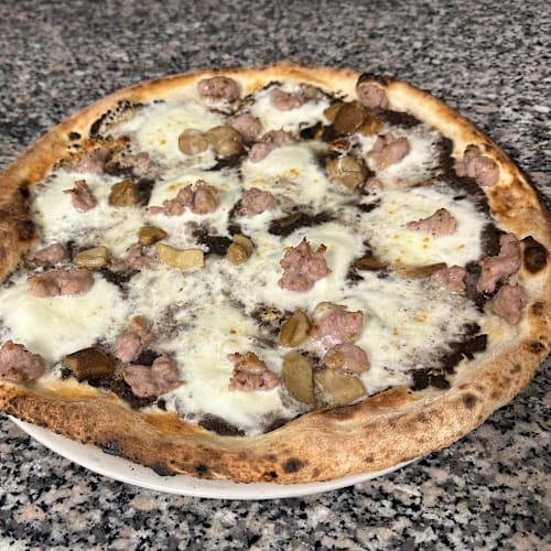 Pizzeria i Due Gioielli, Salerno