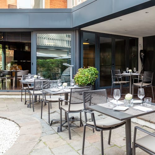 The Hall  Bar & Restaurant , Milano