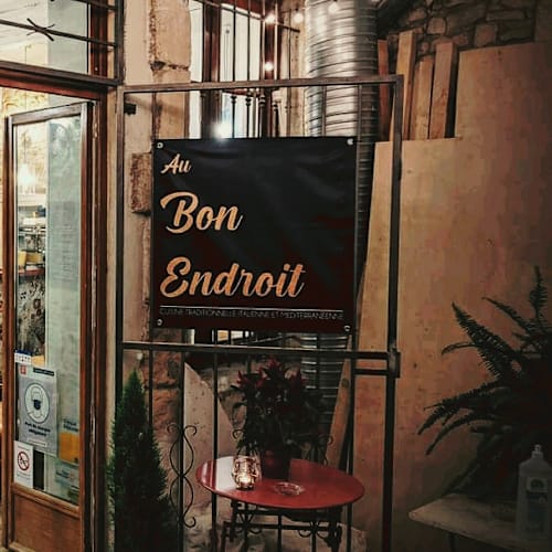 Au Bon Endroit, Nîmes