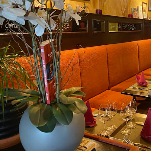 Le Mucha, Woluwe-Saint-Pierre