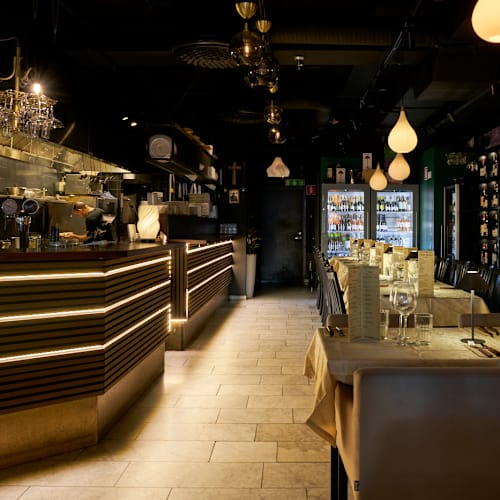 Greek Taverna Giamas, Stockholm