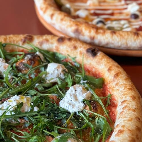 Vår pizza Älvsjö, Älvsjö