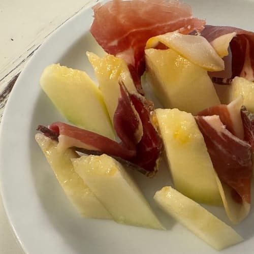 Dallas Restaurant, Quarteira
