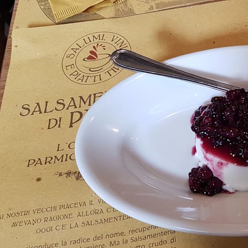 Salsamenteria di Parma, Cannes