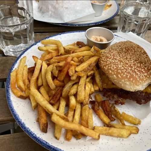 Gogiburger, Paris