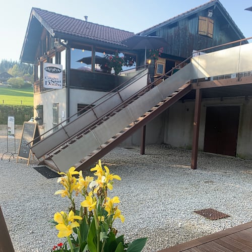 Surabaya café, Villers-le-Lac
