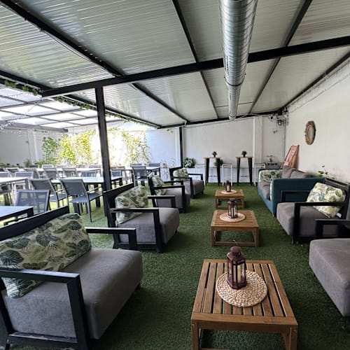 Coco Garden, Parla